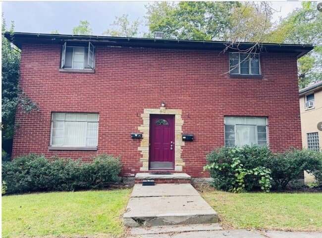 Primary Photo - 43 Howard Ave