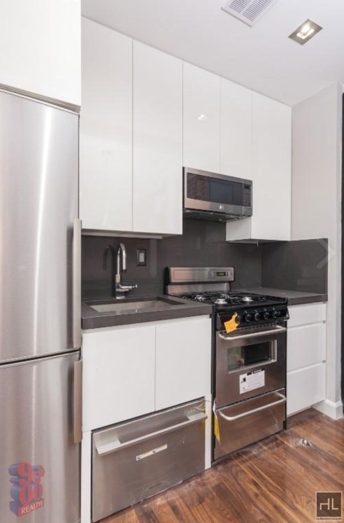 Building Photo - ORCHARD ST.