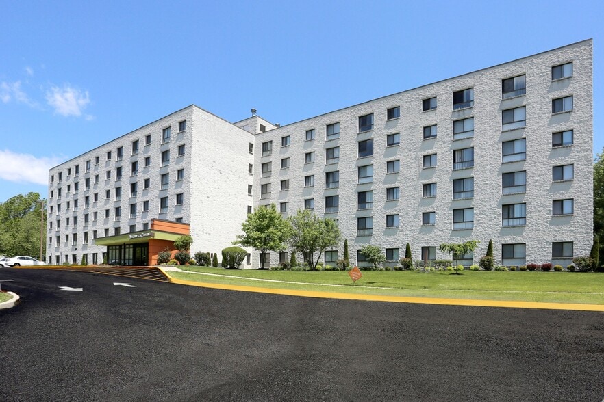 Primary Photo - Northampton Crossing Townhomes