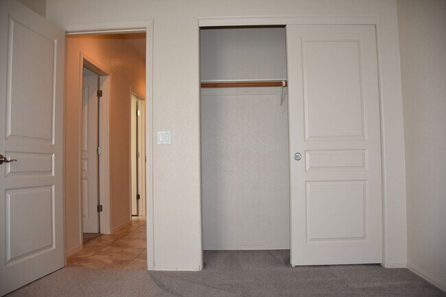 Building Photo - 4520 Leisure Ln