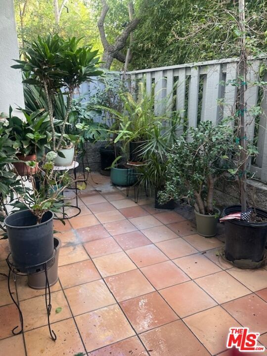 Building Photo - 1220 Manning Ave