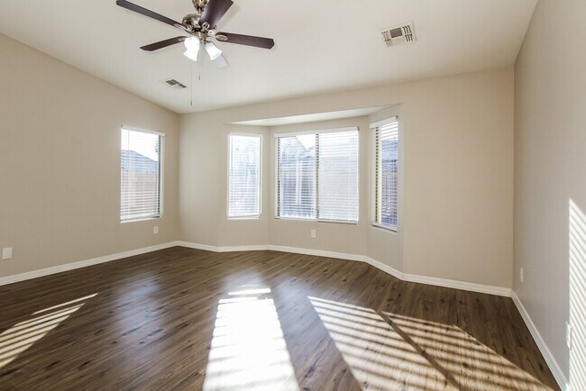 Building Photo - 14105 W Rosewood Dr