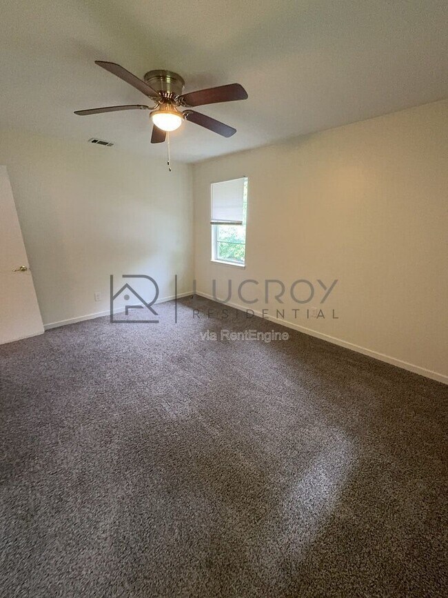 Building Photo - 1513 Maria Dr