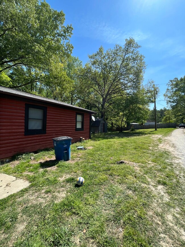 Building Photo - 123 High Ridge Ct
