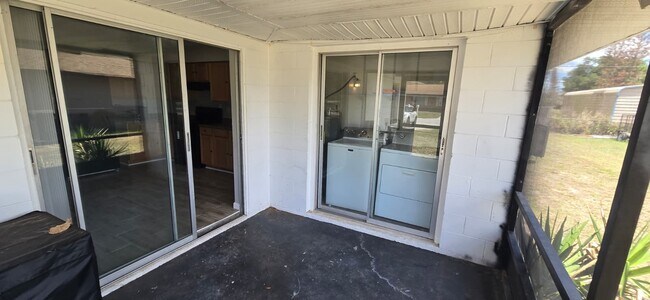 Building Photo - 5657 Struthers Ct