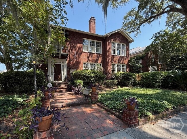 Building Photo - 202 E 46th St