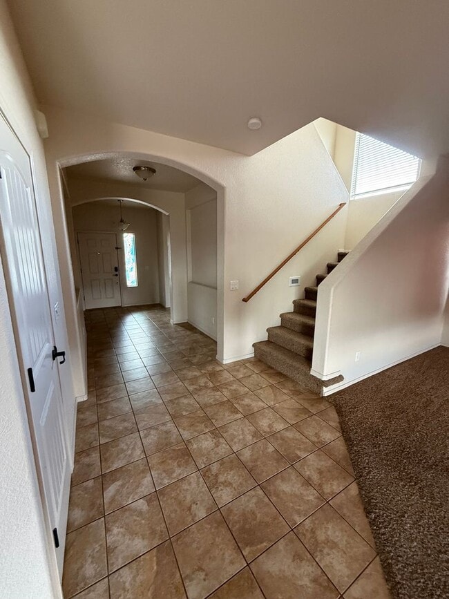 Building Photo - 1315 Paso Robles Ave