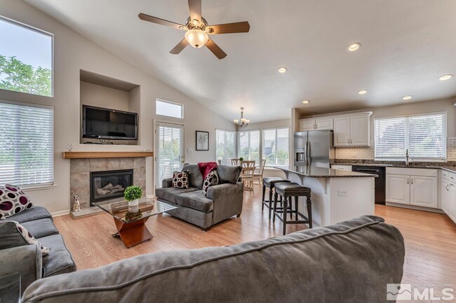 Building Photo - 4791 Mesa Meadows Dr