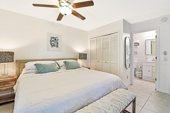 Building Photo - 261 Cypress Point Dr