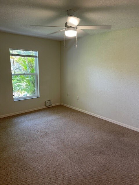 Building Photo - 1869 Highland Rd