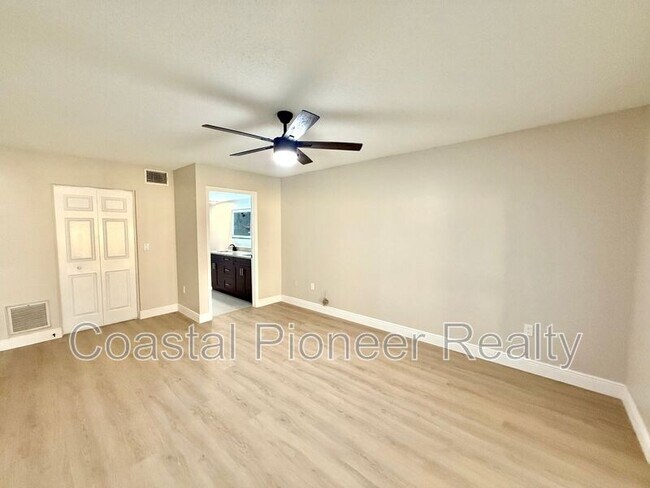 Building Photo - 8731 Huntfield St