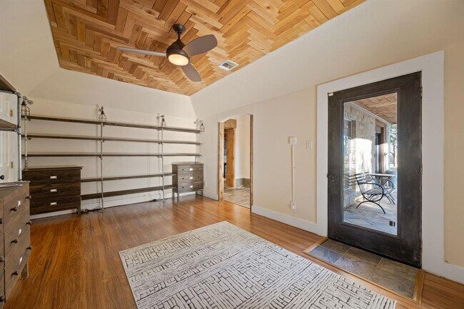 Building Photo - 158 Uriah Dr