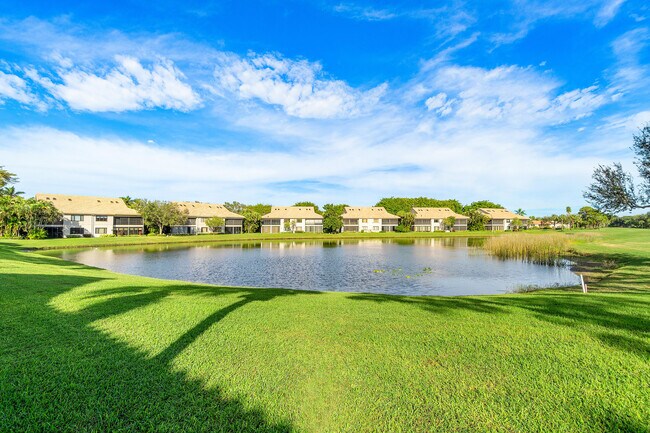 Building Photo - 16939 Isle of Palms Dr