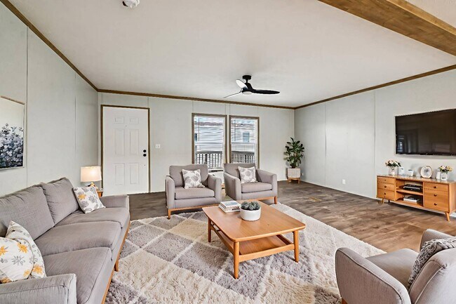 Building Photo - 1602 Swallowtail Dr