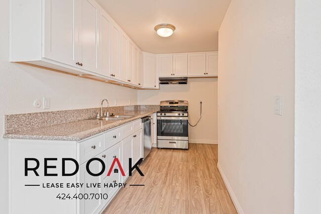 Building Photo - Bright and Welcoming One Bedroom with Incr...