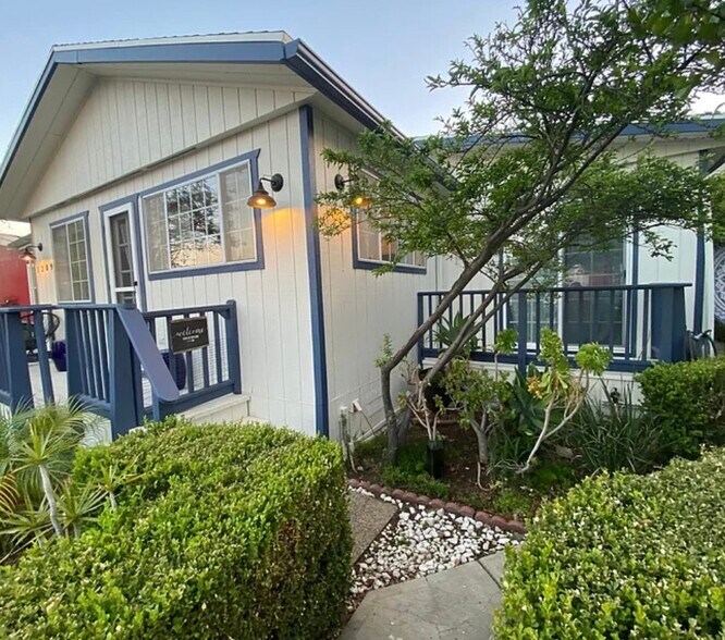 Building Photo - 1309 Zuni Ln