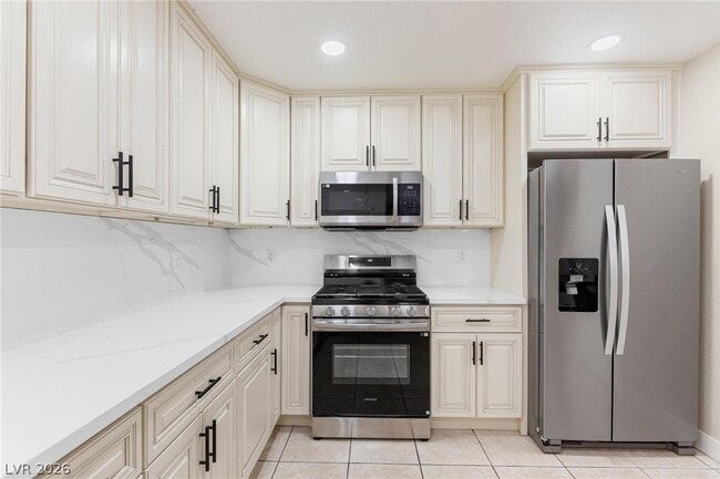 Building Photo - 3647 McMurty Ct