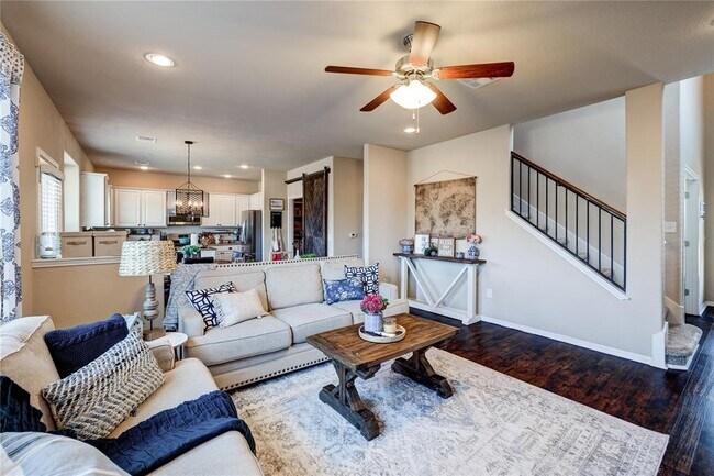 Building Photo - 5901 Scenic Lake Dr