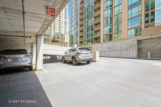 Building Photo - 2 E Erie St