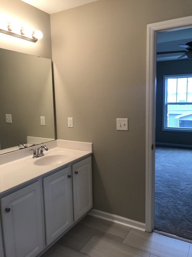 Master Bath - 1217 Copperstone Way
