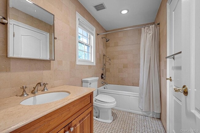 Building Photo - 87 Arleigh Rd