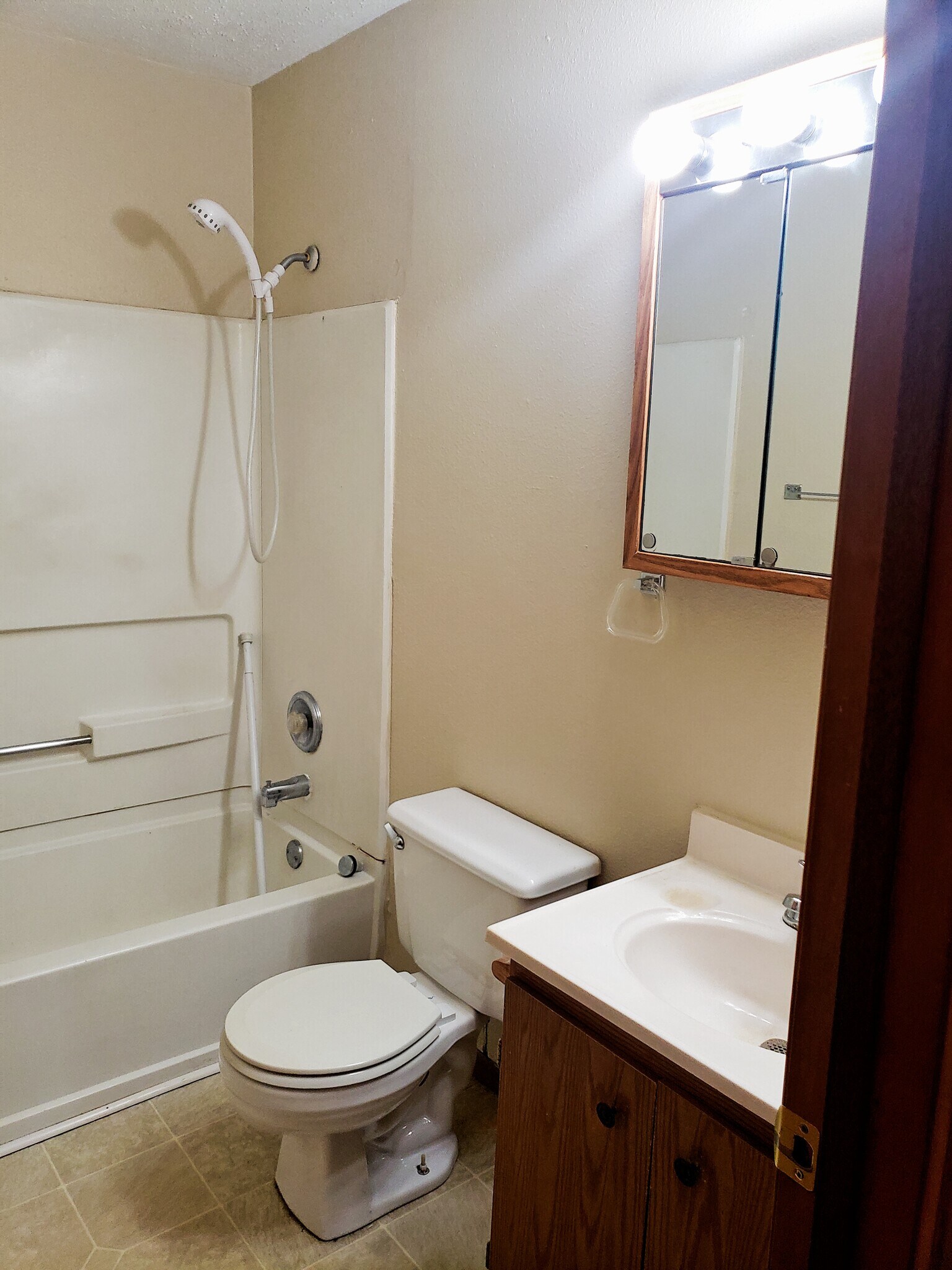 Building Photo - 4140 Mary Pl