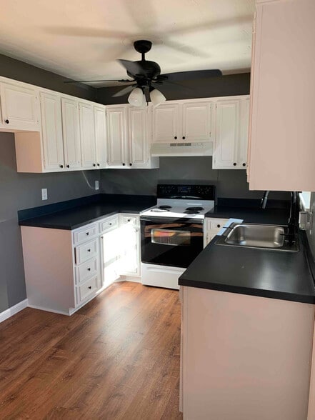 Building Photo - 302 Northwinds Dr