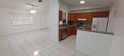 Building Photo - 5812 Polk St