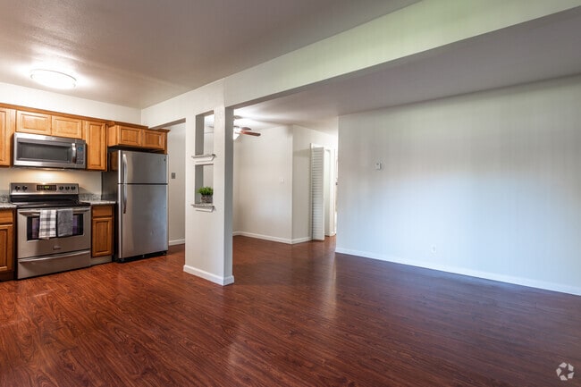1BR, 1BA - 750 SqFt - Sun Valley