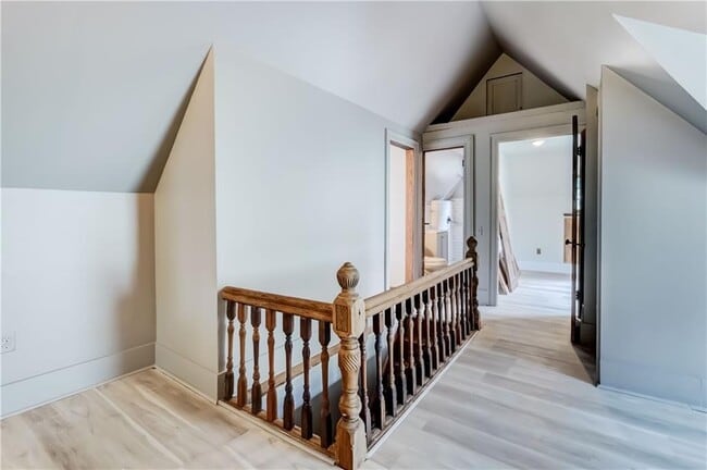 Building Photo - 500 Oxford St