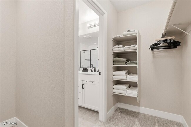 Building Photo - 4536 Anspach St