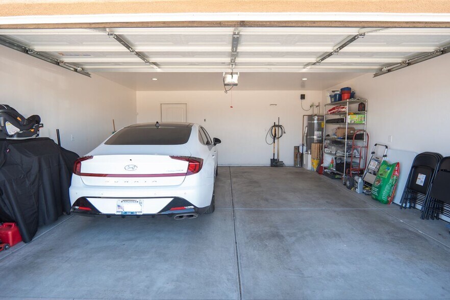 Building Photo - 2231 E 14th St