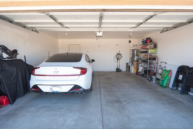 Building Photo - 2231 E 14th St