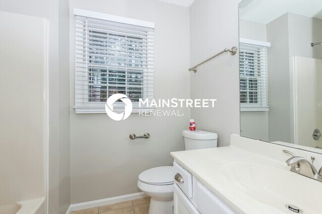 Building Photo - 3 Bedroom Pet-Friendly Home in Charlotte, NC with Main Street Renewal