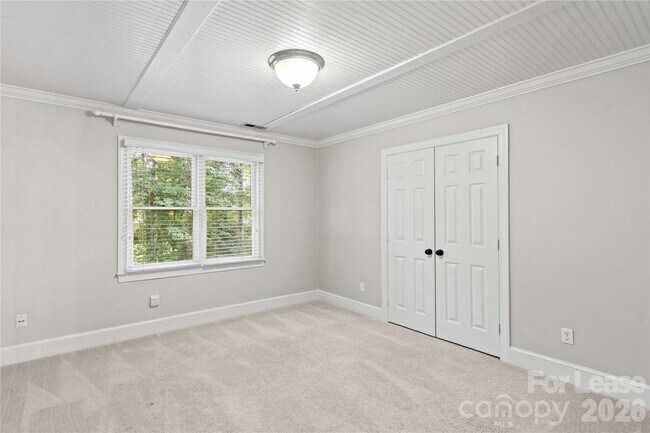 Building Photo - 9033 Pennyhill Dr