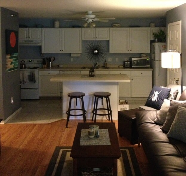 Kitchen & Living Room - 833 37th Ave NW