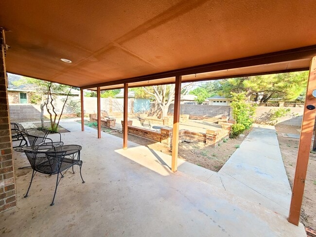 Building Photo - 2900 Goddard Pl