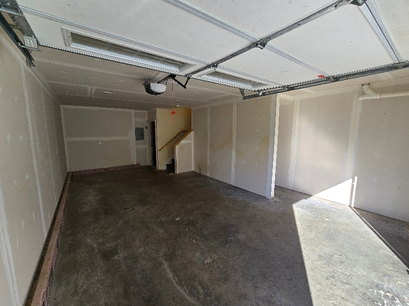 Building Photo - 437 Lapan Rd