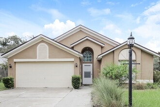 Building Photo - 9331 Echo Run