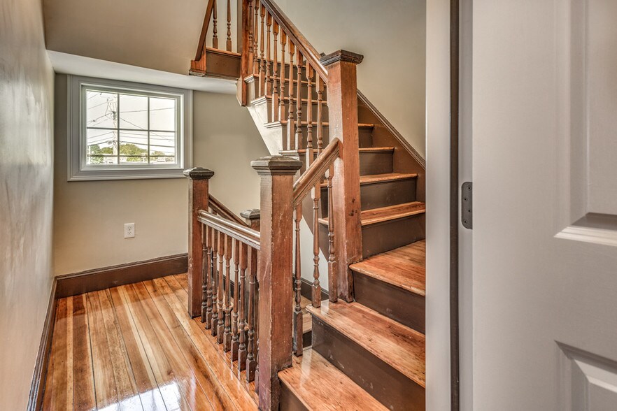 Building Photo - 249 Washington St