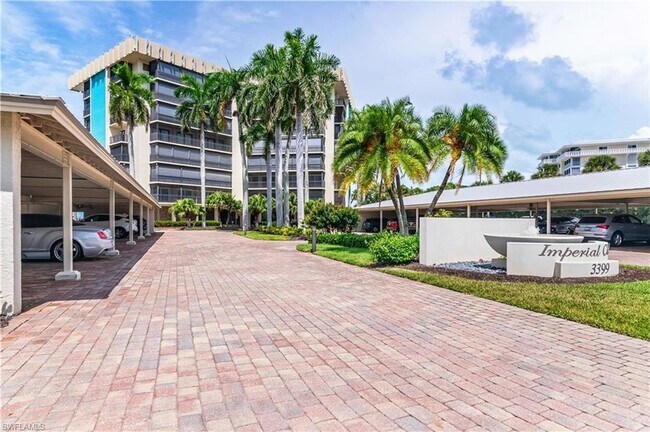 Building Photo - 3399 Gulf Shore Blvd N