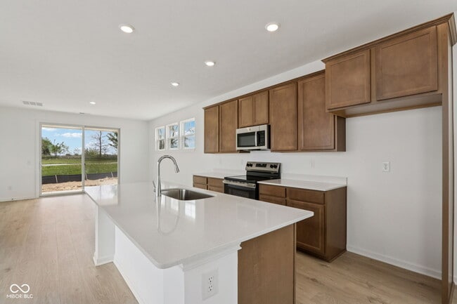 Building Photo - 7417 Peristyle Ln