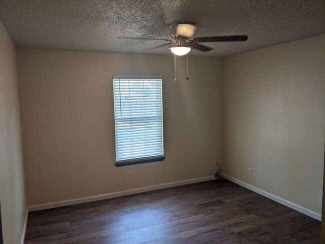 Building Photo - 3409 Mission Arch Dr