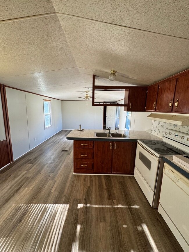 Building Photo - 101 Rustling Wind Drive