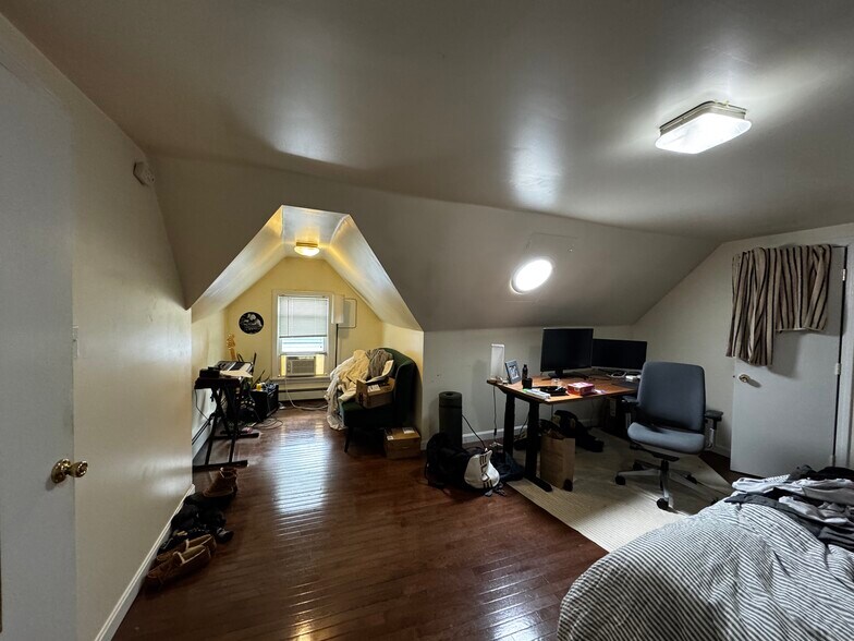 Building Photo - 31 Winslow Ave