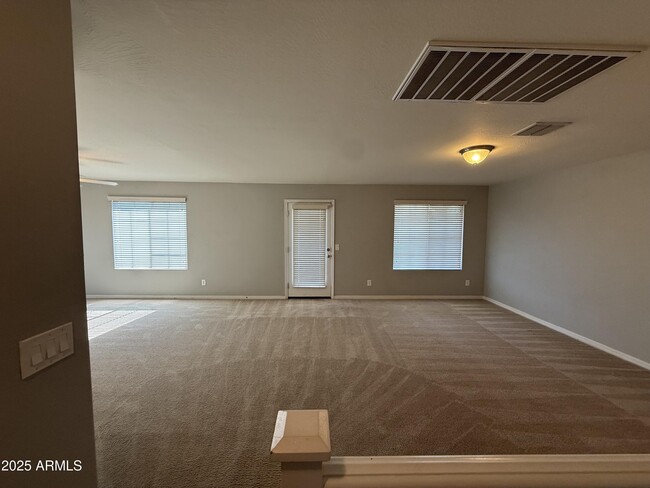 Building Photo - 4179 E Pony Ln