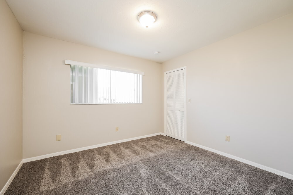 Building Photo - 2130 SE 9th Terrace