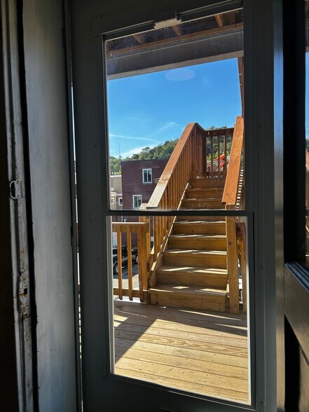Building Photo - 109 Sedgwick St