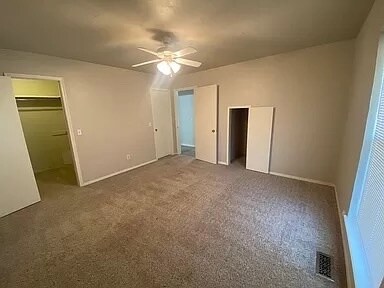 Building Photo - 11040 Spring Holw