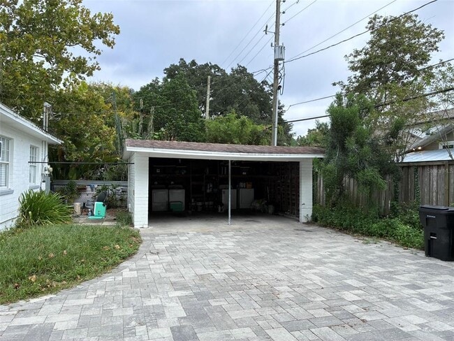 Building Photo - 604 W Princeton St